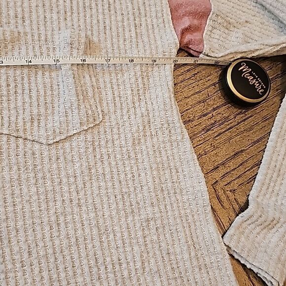 Cozy gray and pink long sleeve top by So size M - Picture 6 of 7